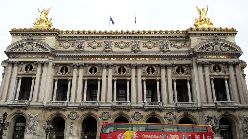 Fachada da Académie Nationale de Musique em Paris