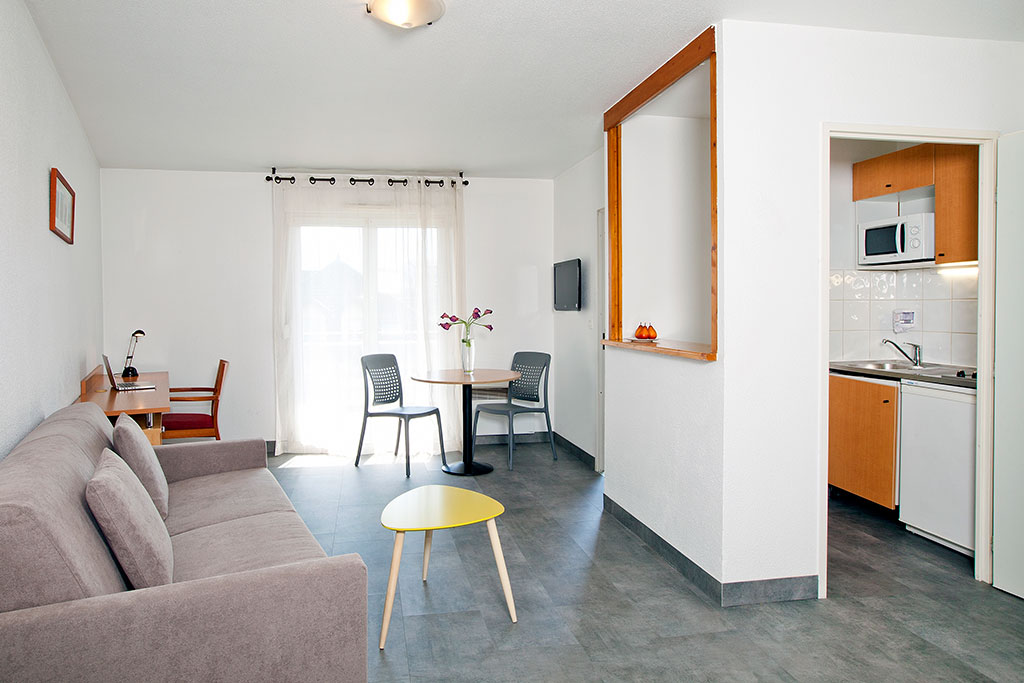 apart hotel annecy room